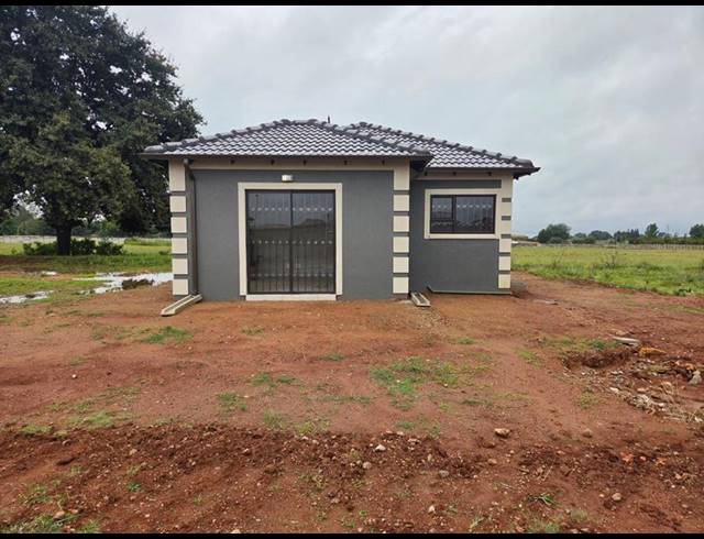 3 BEDROOM HOUSE FOR SALE IN CRYSTAL PARK